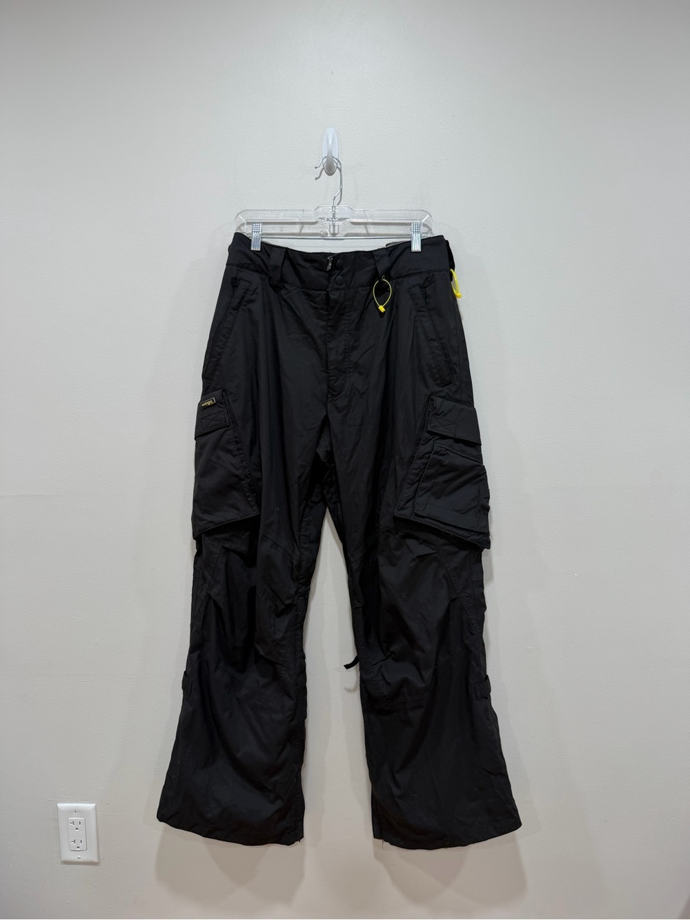 Burton Black Snowboard Ski Pants Cargo Waterproof Snow Pants Size Medium